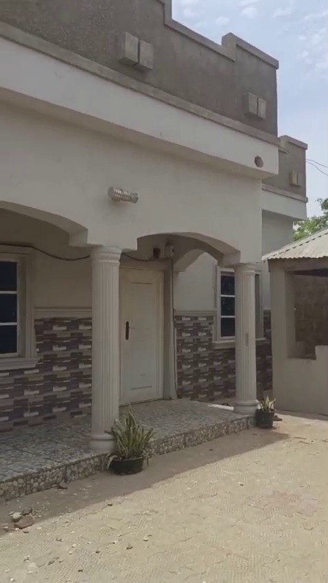Three bedroom for sale at Abuja Quarters Katsina State, Price 30M