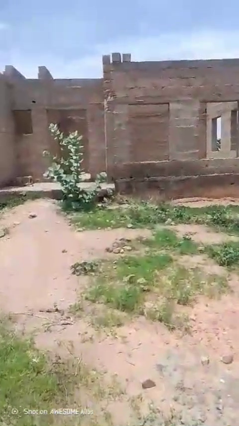 Uncompleted 3bedroom 2 parlor with DVC. 100ft by 50ft location behind new Government house, Katsina State | UB Architects