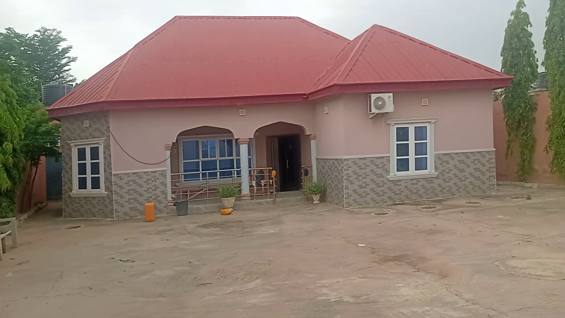 House for sale at Road Z shagari low cost, Katsina State. Features 	4 bedrooms 	1 Parlor 	Kitchen 	Gate house 	5 parking space 	Borehole 	Gate House 	25m For More details visit our website at www.ubarchitects.ng
