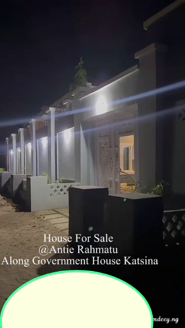 House For sale @Auntie Ramatu Along Goverment House price 28M 