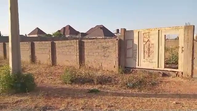 100 x 150 plot for sale