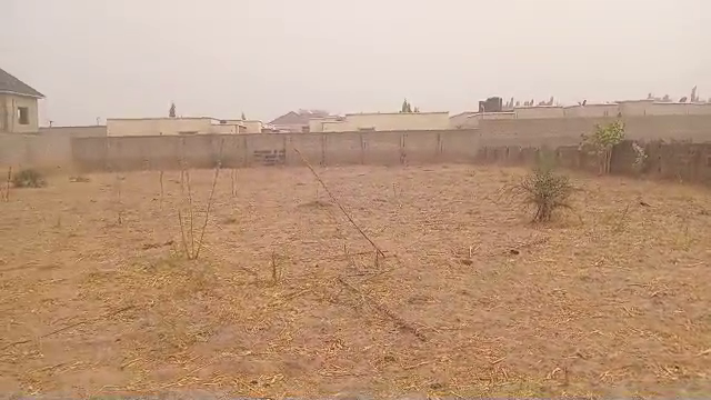 140 x 180 plot for sale brhind Turai Hospital