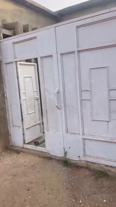 5 bedroom flat for sale in Arabian Quarters, behind continental park, Katsina 