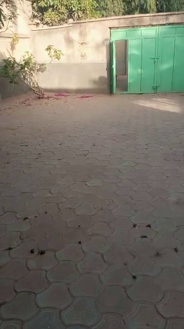 Three bedroom for sale in Layout nearKiddies Roundobout Katsina State